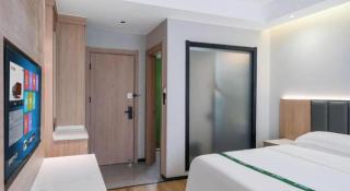 GreenTree Inn Chaohu Health Road Love Heart Hospital Business Hotel - 2