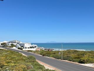 Salama Guesthouse Apartment - 4