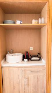 Chic Marina Studio with Stunning Views and Comfort - 6