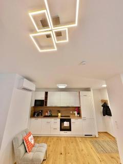 Beach SUN and FUN 1 - 9