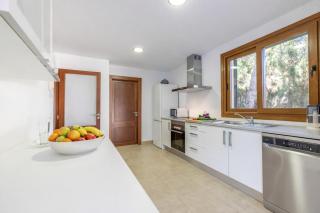 Villa moderna, a solo 2 min a pie de la playa - 4