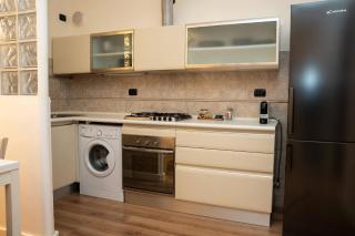 Charming Central Apartment in Historic Cesena, Italy - 9