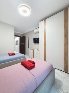 Brand New Luxury 3-Bedroom Apartment in Sliema - 9