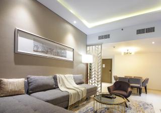 Exclusive 2BR DAMAC Prive with Balcony & Canal View - 3