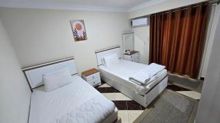 Skyline luxury hotel apartments 5 mins from Cairo Airport - 8