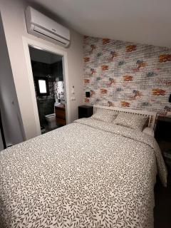 R13 Trabajo Descanso Premium Junto a Metro Madrid - 6