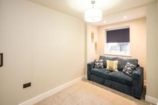 2BR Garden Flat Near Richmond & Stadium - 8