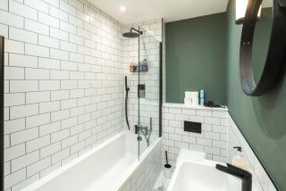 2BR Garden Flat Near Richmond & Stadium - 2