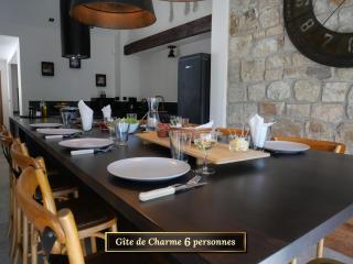 Gîtes de Charme 6 ou 8 personnes en Aubrac chez Sébastien & Stéphanie -  - 2