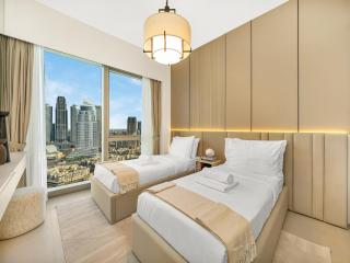 Grande Signature Burj Khalifa and Fountain View 2BD Apartment 35th Floor - Dubai - 7