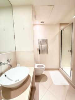 Horizon Canary Wharf Apartments - London - 5