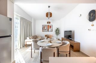 Bloomfields 1BR in Water's Edge B8 - Yas Island - Abu Dhabi - 1