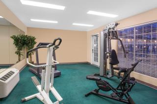 Baymont by Wyndham Tuscaloosa - Tuscaloosa - 6