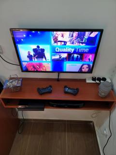 BDA Apartments - Fast WiFi, PlayStation 4, Daily Housekeeping, Steady Light, On-site Supermarket - 4