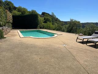 Maison en pierre avec vue exceptionnelle & piscine privée au calme - 1