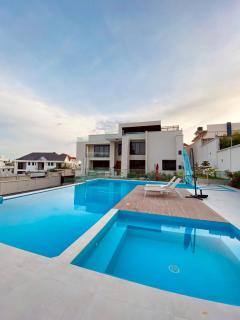 Crest Woods By WW - 6