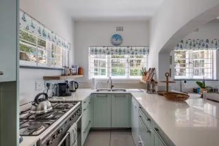 Dageraad Downstairs 4 bedroom house - 7