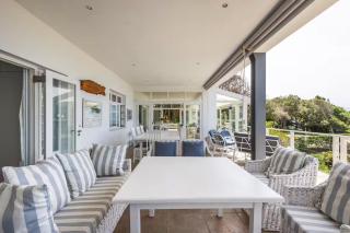 Dageraad Downstairs 4 bedroom house - 3