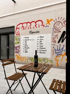 R16 Trabajo Descanso Premium Junto al Metro Madrid - 2