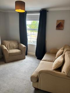One Bedroom Flat in Hersham - 2