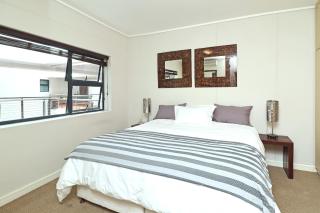 City Vibes and Mountain Highs 2 Bed, 2 Bath Apart - 9