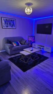 Entire 3 bedroom luxurious house, Wigan , Manchester - Wigan - 6