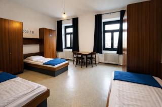 NUMBR25 - self service & low budget Hotel - 5