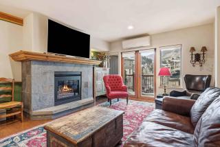 Market Square 201 by East West Hospitality - 0