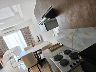 Ocean Breeze Sea View Luxury Apartments - 1