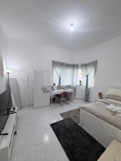 Relaxing Classy Room - 9