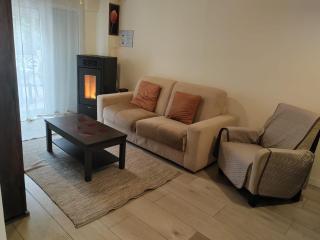 La Casita de Noe con vista al Pantano de San Juan - 9