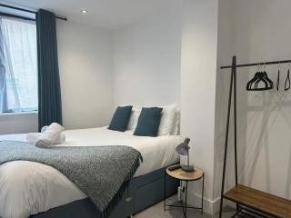 Top-Floor - City Centre Apartment - Fortis VII - 6