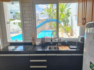 Casa com Piscina Privativa Gigante e Escorregador Pertinho da Praia com Bikes para Passeio - 3