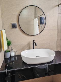 Urban Oasis Retreat - 3