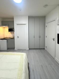 Cozy Golders Green Studio Flat - 3
