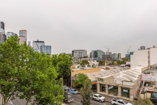 05WM Abnb-Style 2BR Apt in West Mel with Free Parking, Close to Train & Queen Vic - Melbourne - 7