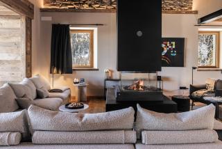 HelloCHALET Chalet Les Fleurs - Scenic Alpine Escape 70 metres from the cable car - 5