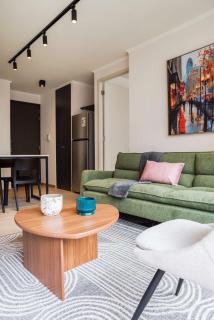 Chic 2BR Apt in Providencia with Pool & Gym - 2