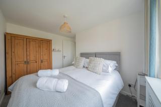 HighTide - 2 bed with parking, balcony & sea view. - 9