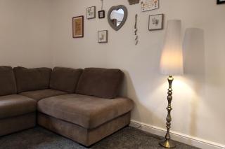 Oliver Wests Beautiful 2 Bedroom Sleeps 4 Apartment - 5