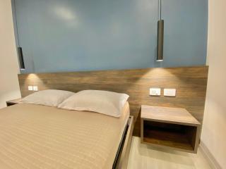 1 min from the lakefront - In the historic centre - 4
