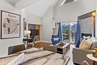 Stunning Penthouse with Mtn Views Hot Tub and Pool - 4