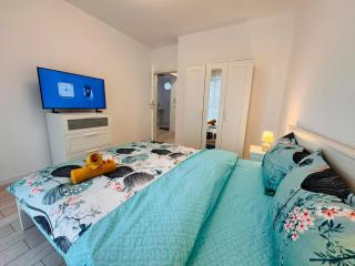 One Exigent Home - 6