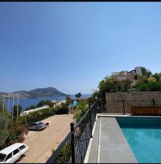 Reatred Villa in Kalkan - 2