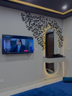 The Billionaire Suite By Phoenix Apartments - 1