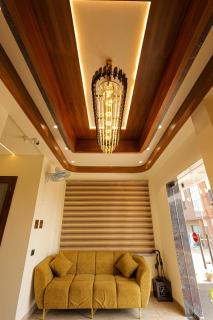 Hotel Taj Pearl Suites Near Taj Mahal - 9