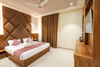 Hotel Taj Pearl Suites Near Taj Mahal - 7