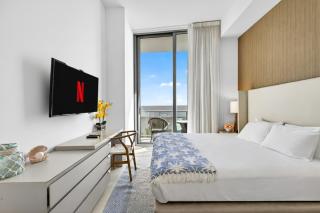 Wake Up to the Sound of Waves in a Stylish Condo in a Luxury Resort - 25 min to FIFA! - 4