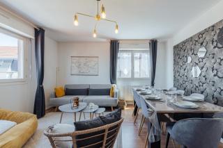 Le Stanislas - 4 ch, 2 SDB, 8 pers, vue & asc - 3