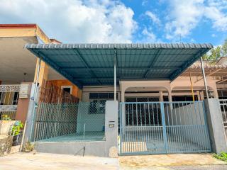 Selly Oak Family 4BR House near Lake Garden & Zoo with Free WiFi and Netflix - 9